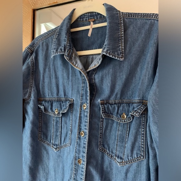 free people chambray/denim button down shirt - Picture 3 of 7